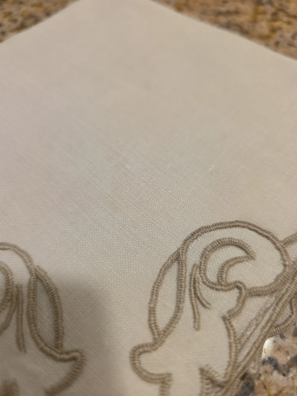 Vintage Cream Colored Table Napkins With Embroidered Cut Out Corners Set Of 4